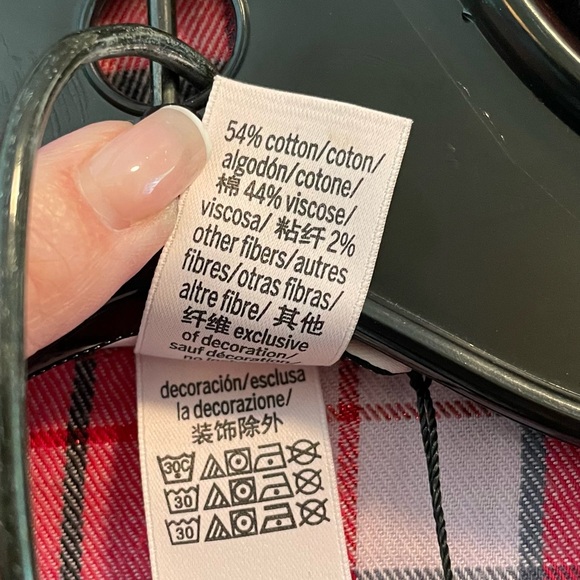 Victoria Secret Plaid Pajamas - Picture 9 of 9